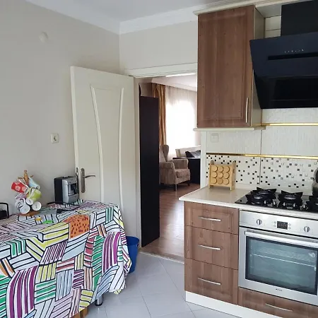 Alacati'da Bahceli 3+1 Çeşme